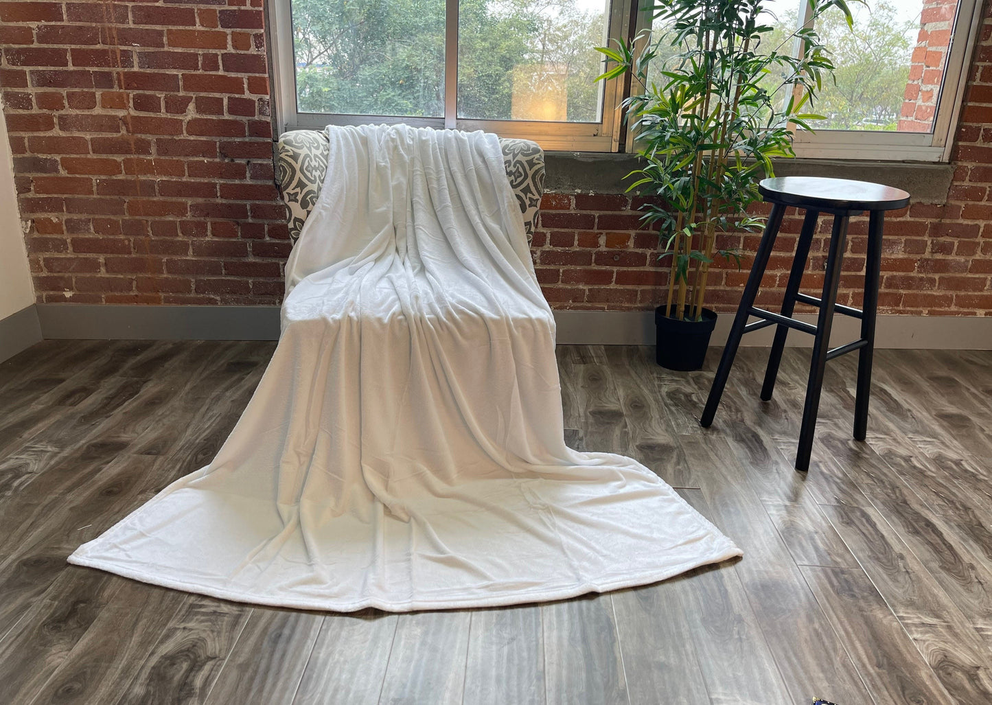 Sublimation Blank Blanket Polyester Blanket 100% Polyester Fleece Plush Minky Blanket White Blanket - 3 Size Options