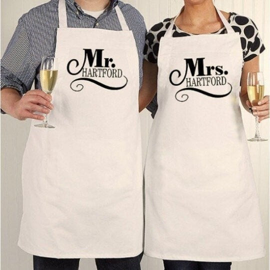 Personalized Apron Set Mr. & Mrs. Matching Apron Gift Set Gift For Couple Wedding Gift Newlywed Gift Add Your Name Aprons